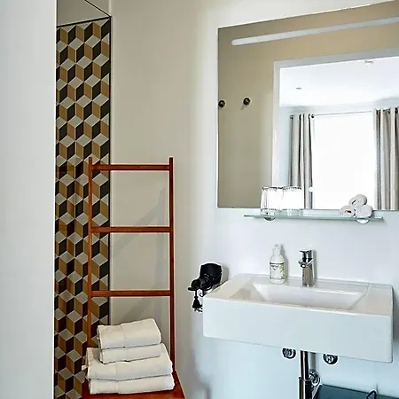 לינה וארוחת בוקר Casa Apollo 4*